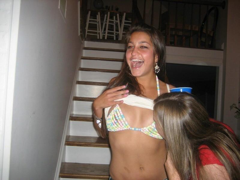 15P Gorgeous beautiful cutie teen posing on camera naked