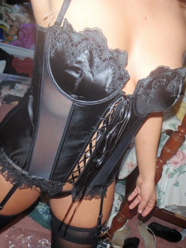 15P Sexy nextdoor girlfriends posing and smiling on camera