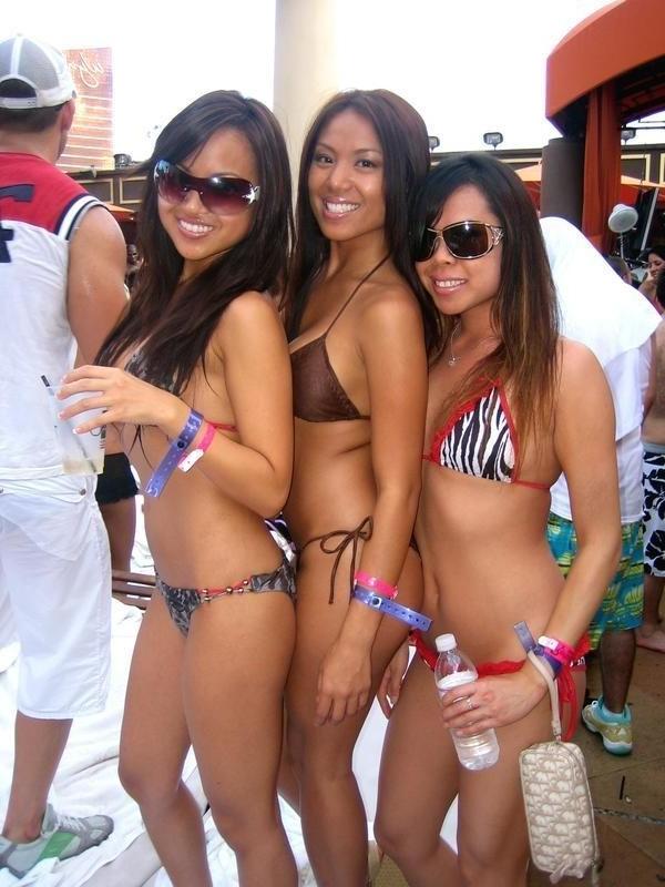 15P Sexy nextdoor girlfriends posing and smiling on camera