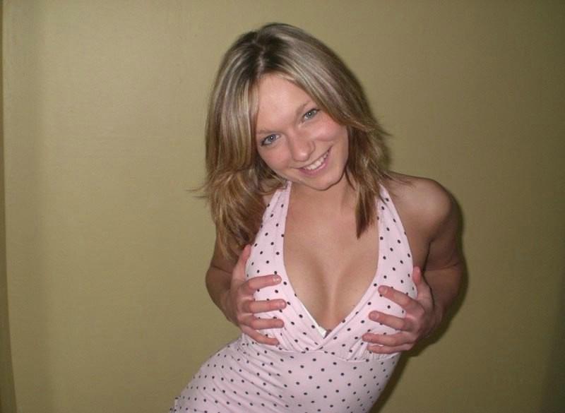 15P Gorgeous blonde teen with small tits posing on camera naked