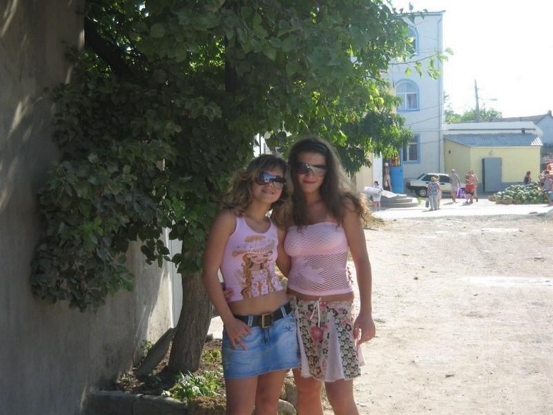 15P Gorgeous cute teen with big tits posing on camera