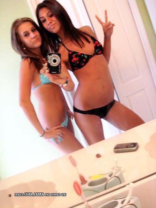 15P Hot and slender amateur girl