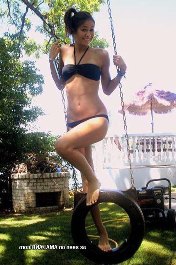 15P Hot and slender amateur girl