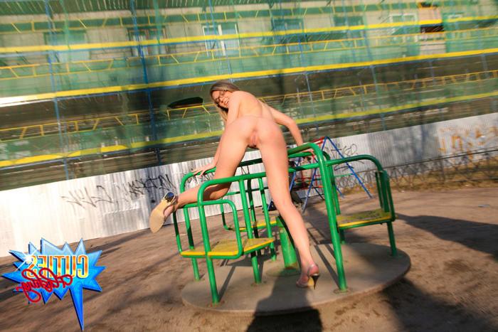 16P Sexy blonde college girl strips for a dirty hobo in the park