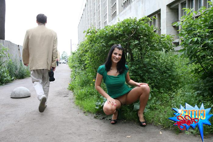 16P Perfect bitch flashes boobs and pussy in the bush