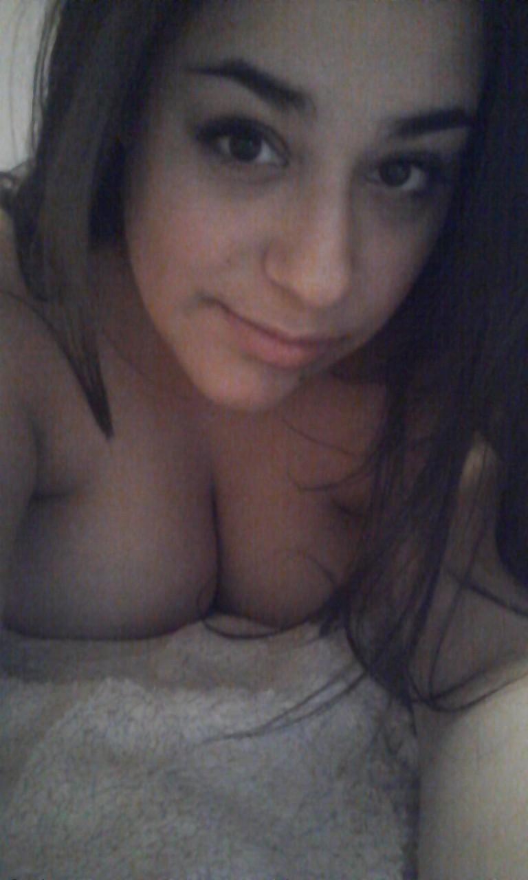 25P PAULA HOT LATIN TEEN
