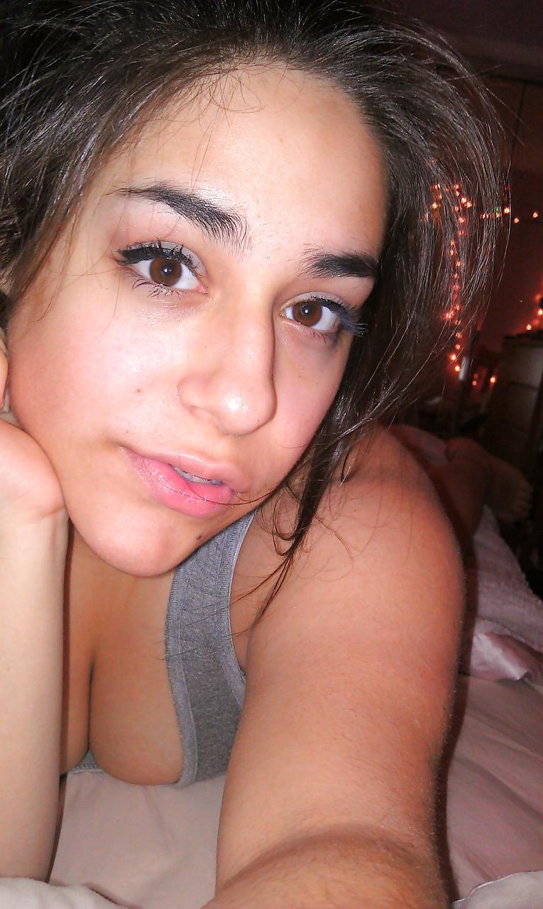 25P PAULA HOT LATIN TEEN