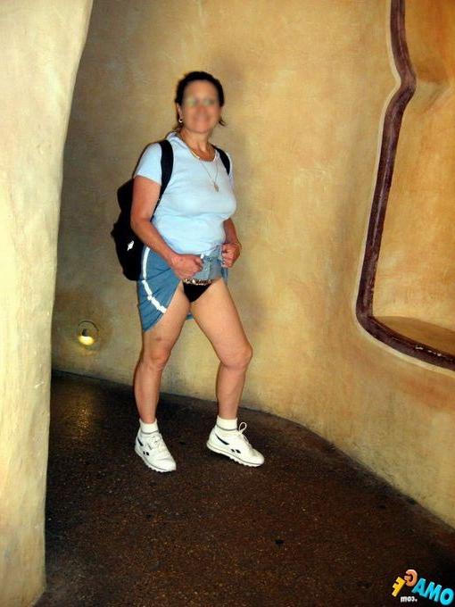 16P the sweetest mature woman outdoor