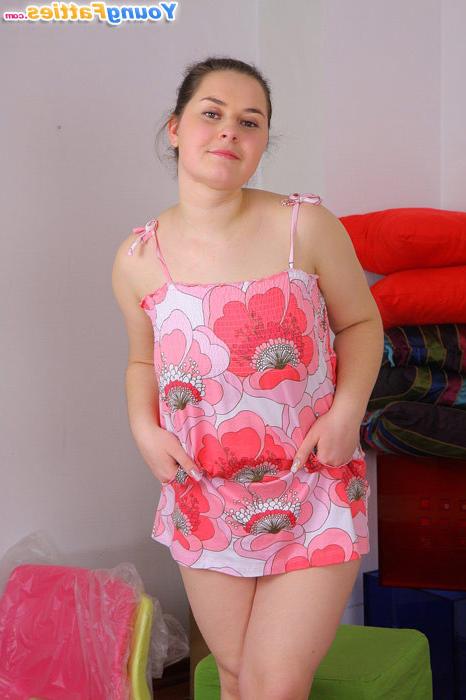 16P Beautiful chubby show to you everything