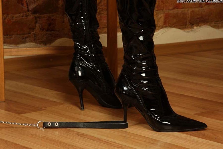 16P Prurient smoking babe loves making guys feel as if they were her slaves