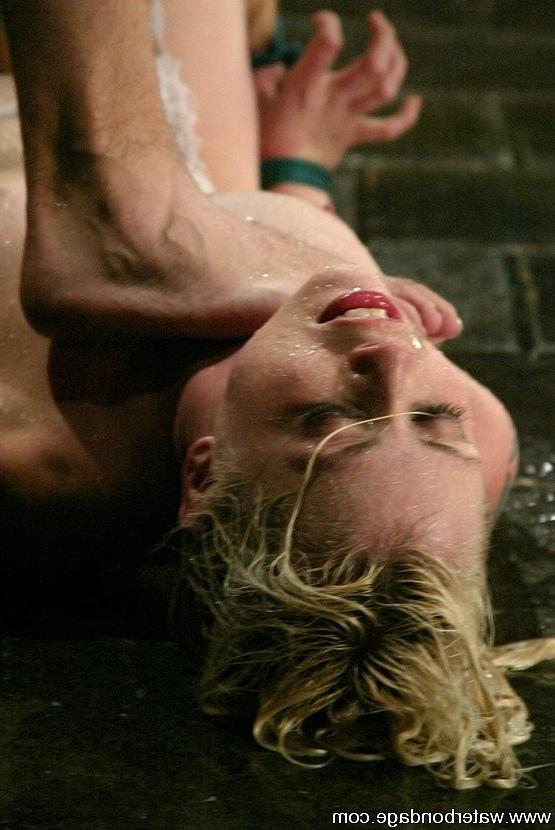 15P Lorelei Lee fucked in wet and wild waterbondage sex with Steven