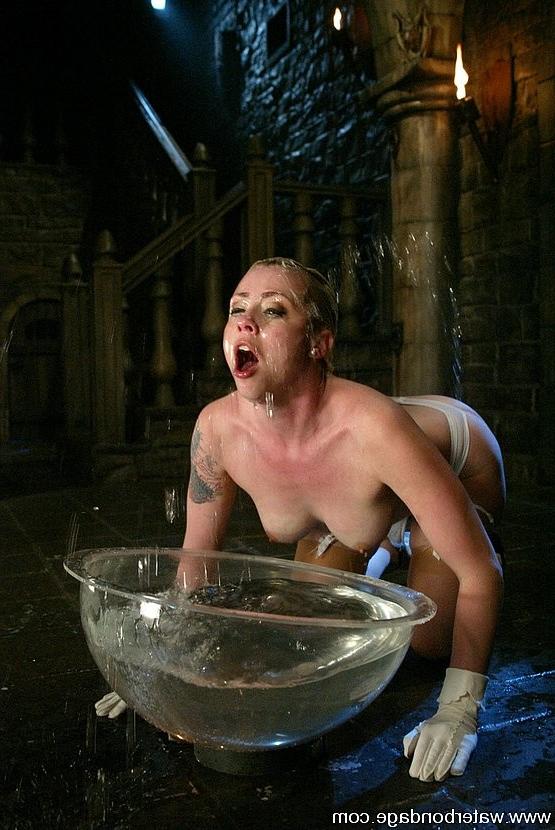 15P Lorelei Lee fucked in wet and wild waterbondage sex with Steven