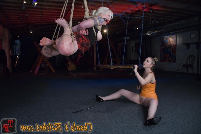 18P Blonde Schoolgirl Lorelei Lee gets nipples and pussy tortured