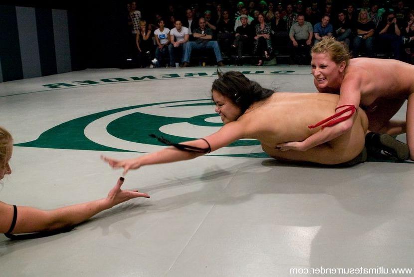 15P Female sexual wrestling