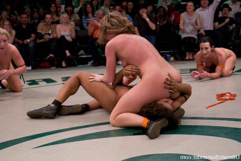 15P The only non-scripted, nude tag team wrestling on the net