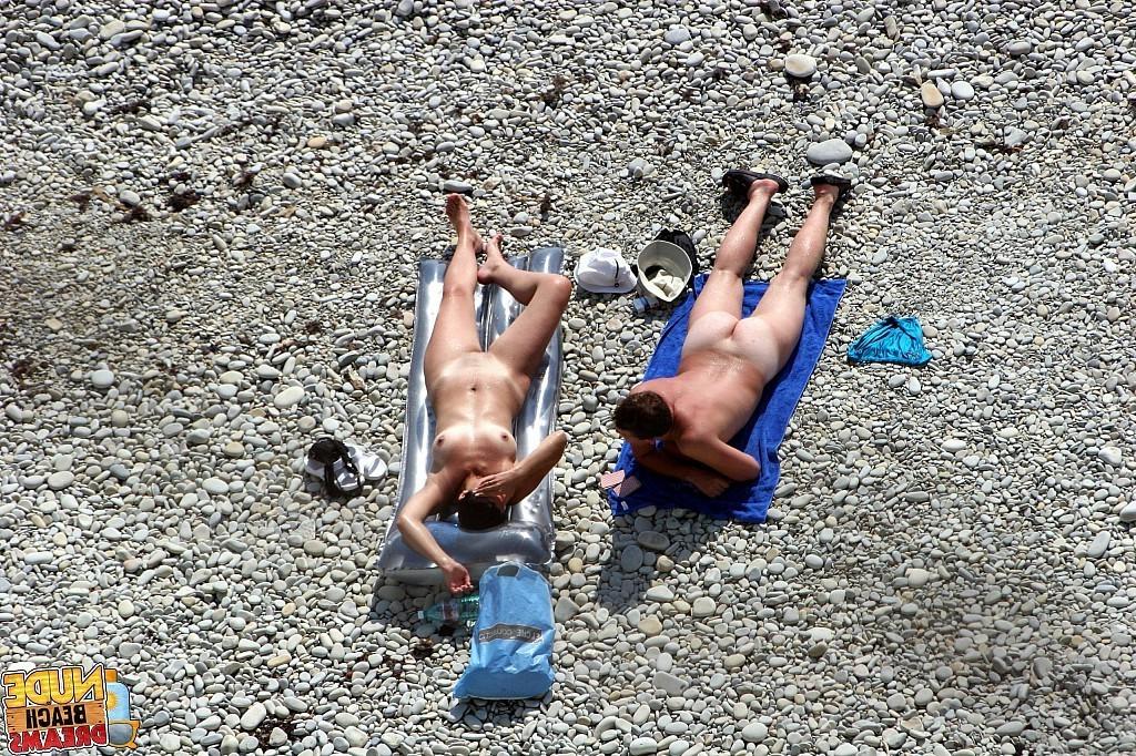 15P Shameless nudists anjoying sun and sex on the beach