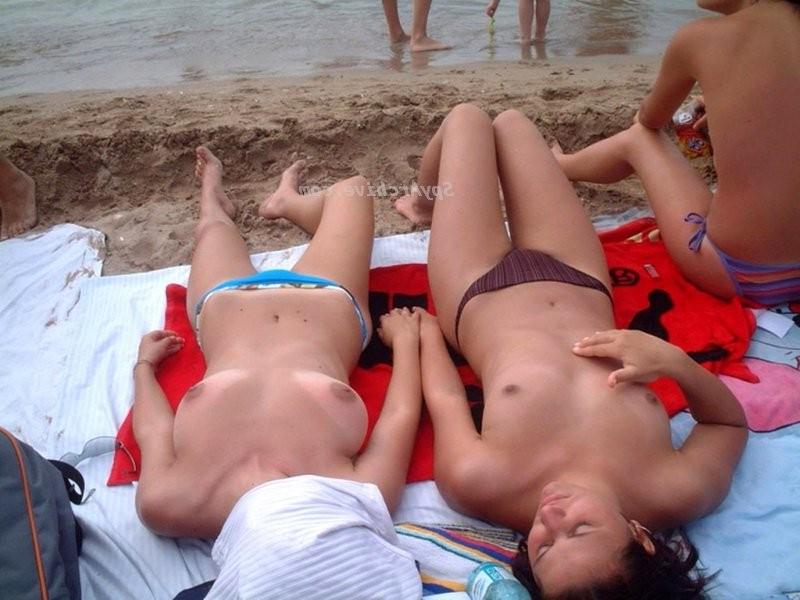 15P Spy photos on a beach