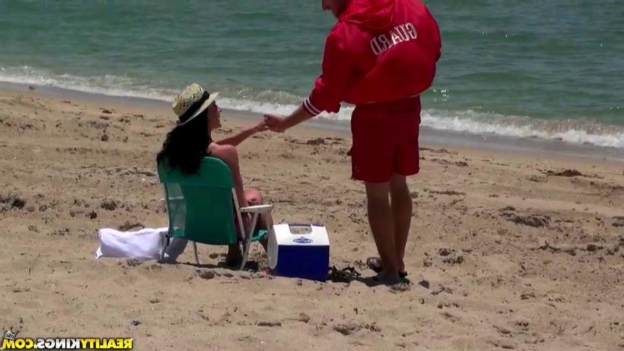 16P Busty milf Kendra Lust picked up at a miami beach