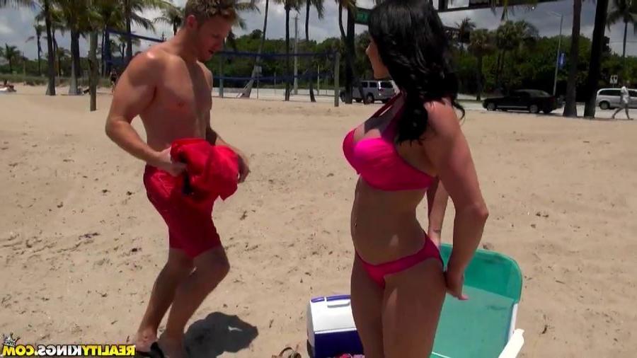 16P Busty milf Kendra Lust picked up at a miami beach