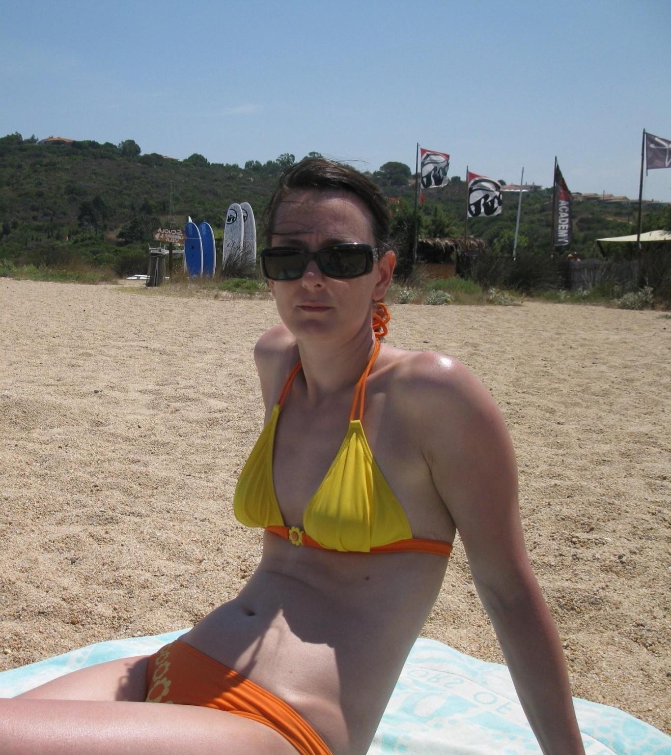 15P Amateur candid beach collection mixed nude and topless teens mil