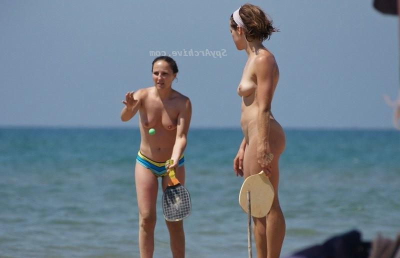 15P Playing girls on the beach