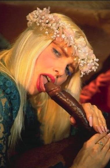 12P Vintage pornstar blonde Cicciolina fucked by all cocks
