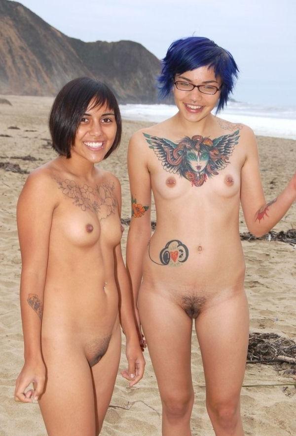15P Nudist beach shows off two gorgeous naked girls