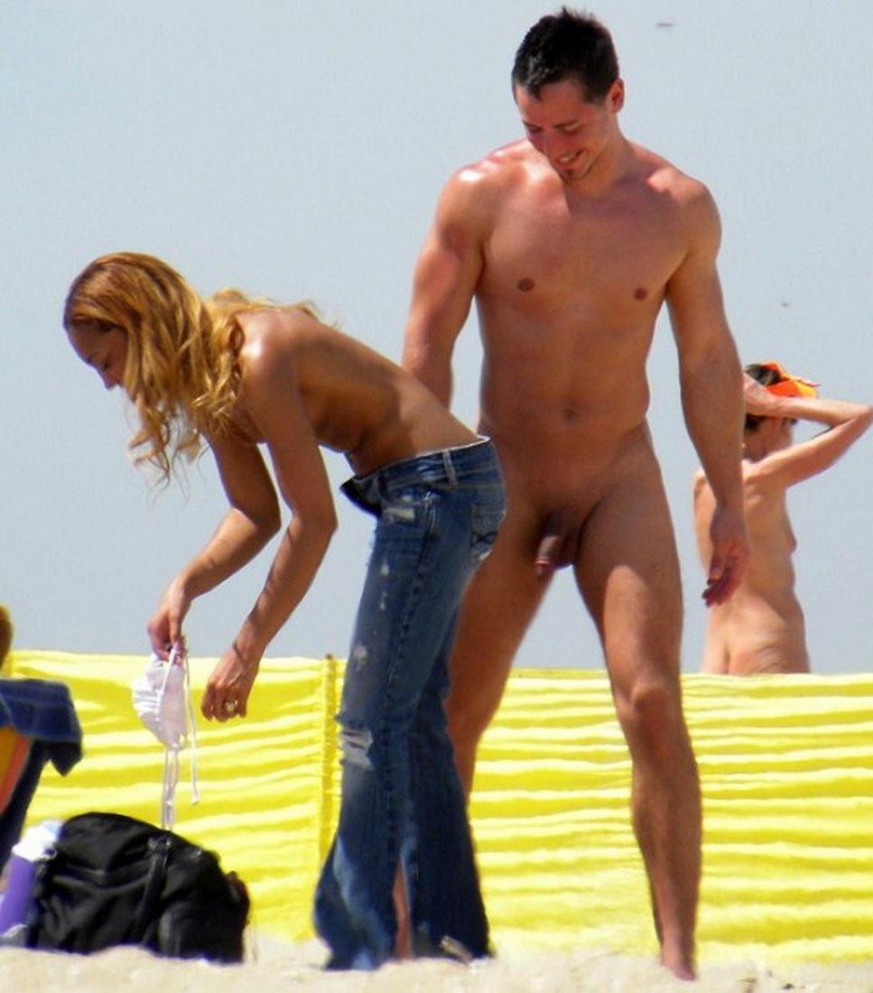 15P Milf loves to expose her body at the nude beach
