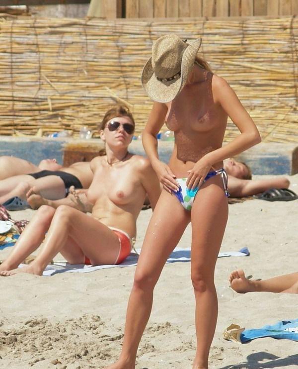 15P Naked friends play around at a public beach