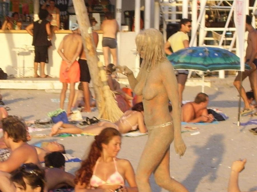 15P Young nudist friends naked together at the beach