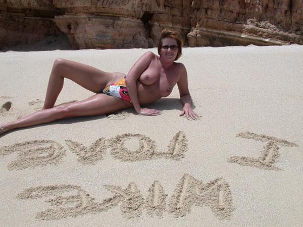 15P Teen nudists expose themselves at a public beach