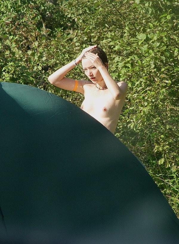 15P Nudist beach shows off two gorgeous naked teens