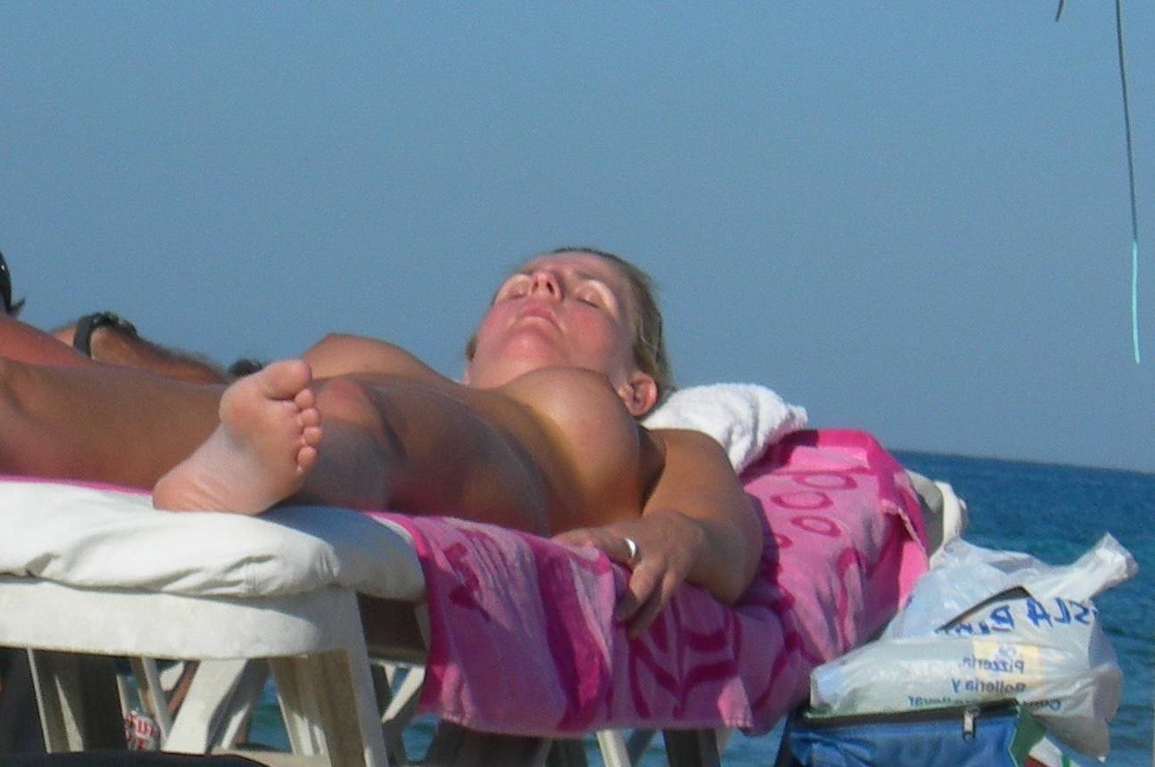 15P Nudist teen friends frolic around at a nude beach