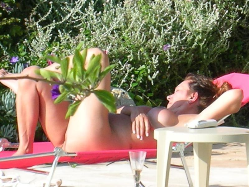 15P Hot teen nudists make this nude beach even hotter