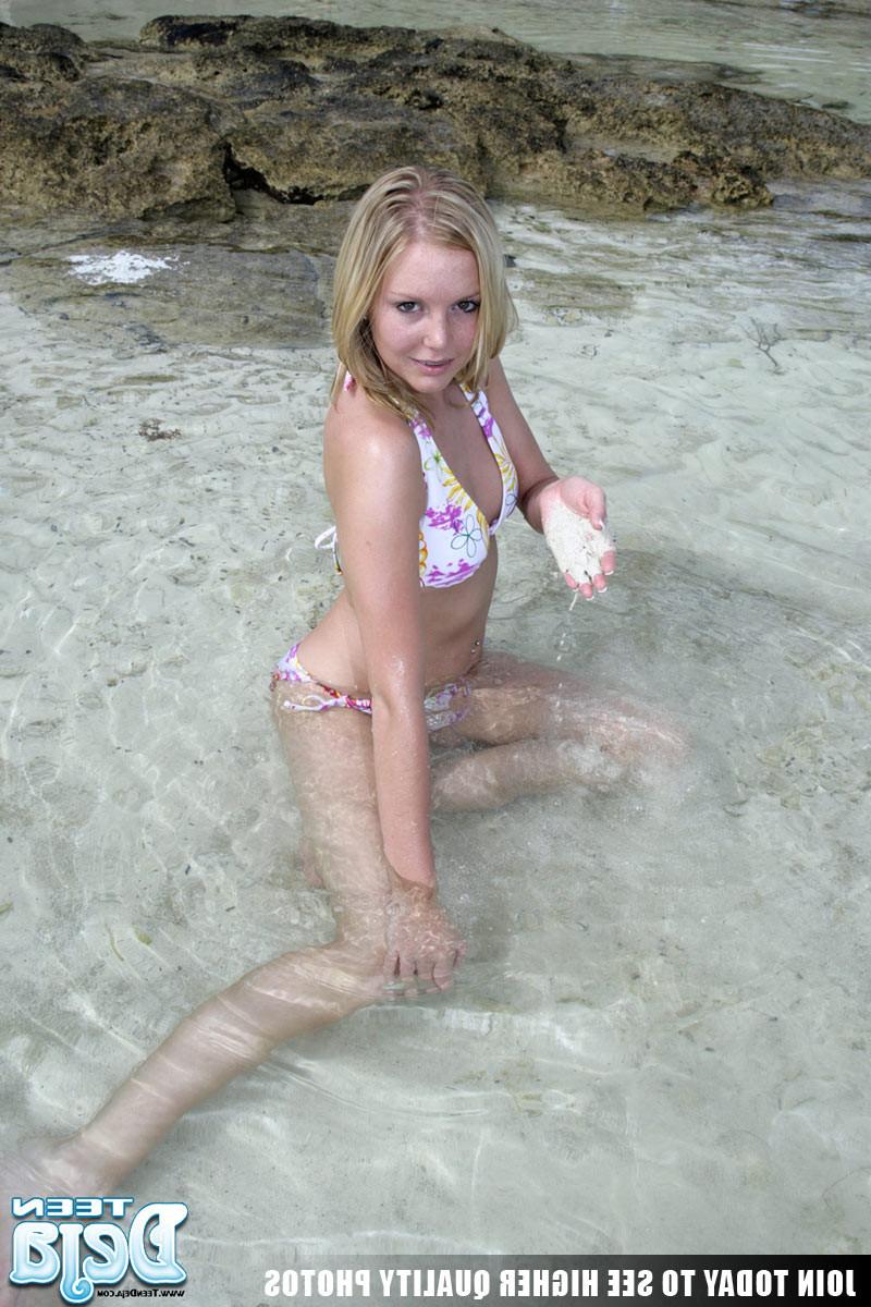 16P Bikini teen with braces topless at beach