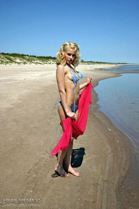 14P Blonde Babe Nude At The Beach