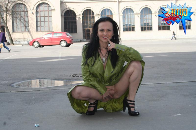 16P This teen cutie is all naked under her baggy coat