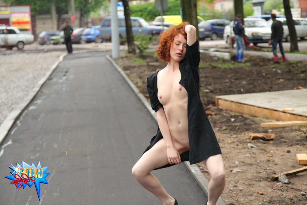16P Paleskinned beauty on a walk with some flashing