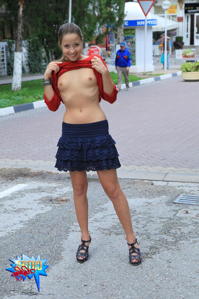 16P Shes really getting the hang of public flashing
