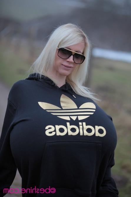 14P Huge fake tits blonde