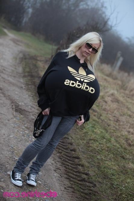 14P Huge fake tits blonde