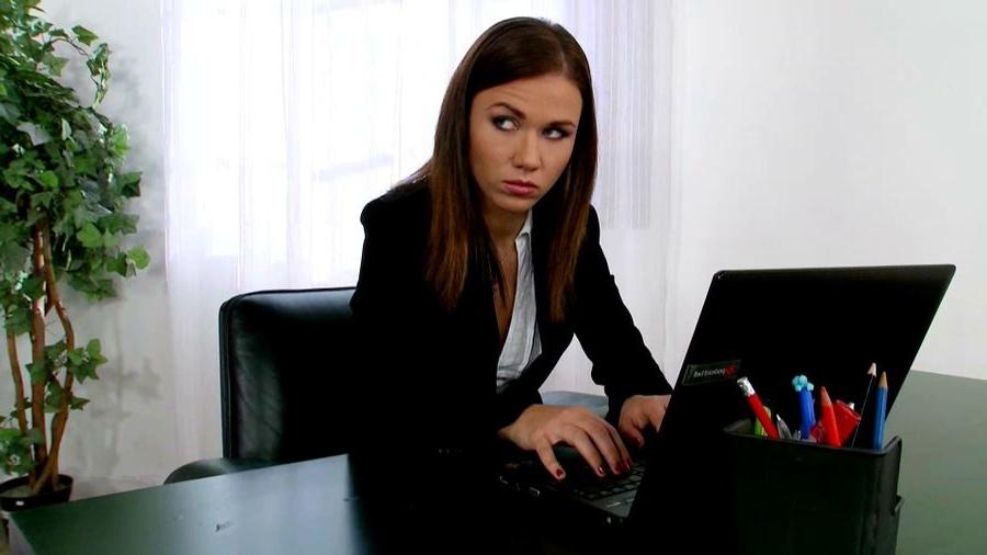 16P Dana Weyron and Denise Sky don't get any office wo