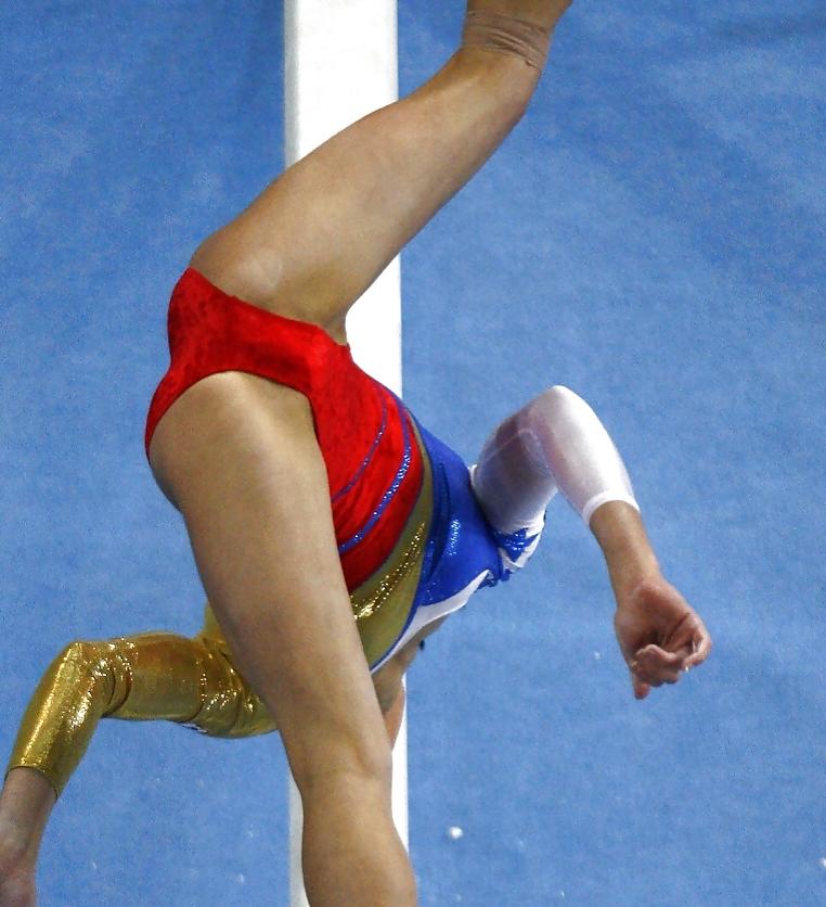 25P Sport #rec Amateur Nude Gym Dance Ass Flexy Teens G2