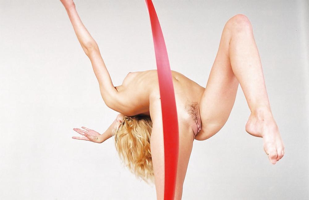 25P Sport #rec Amateur Nude Gym Dance Ass Flexy Teens G2