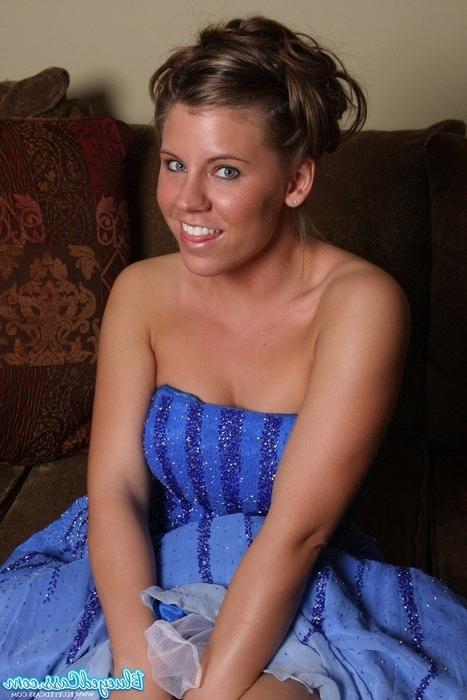 15P Young slut strips after her prom