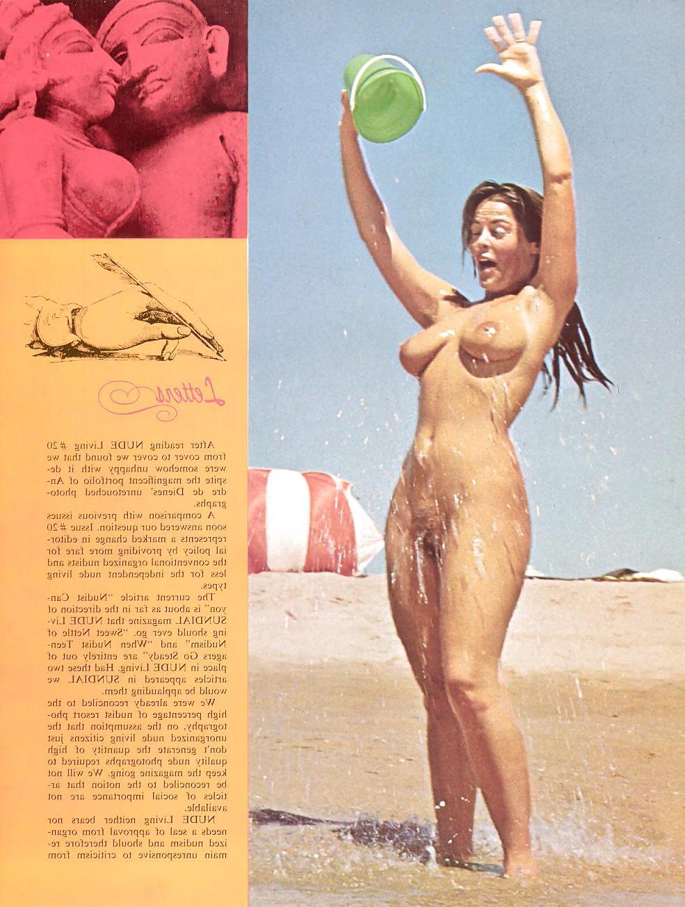 25P VINTAGE TEEN & MILF NUDISTS