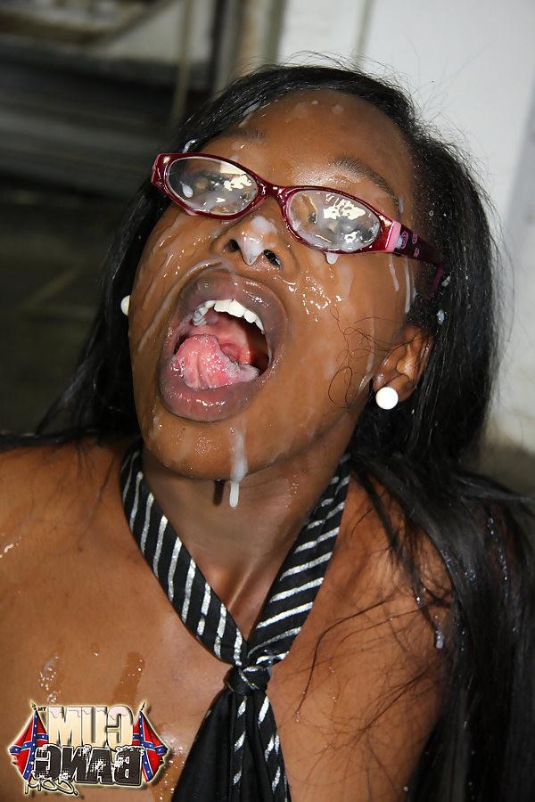 18P Sexy ebony Taylor Starr getting bukkaked by several white cocks