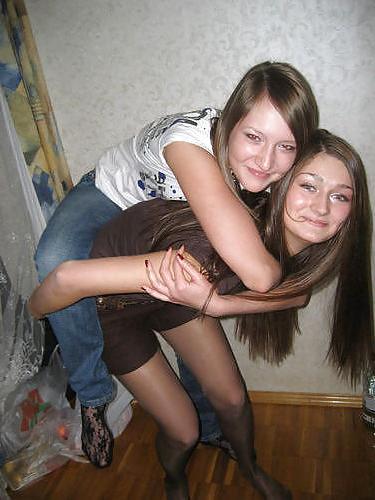 25P Nylon - upskirt - leg 13