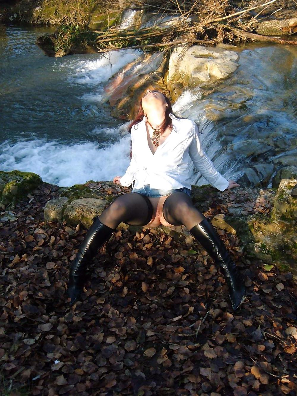 25P Exhib slut