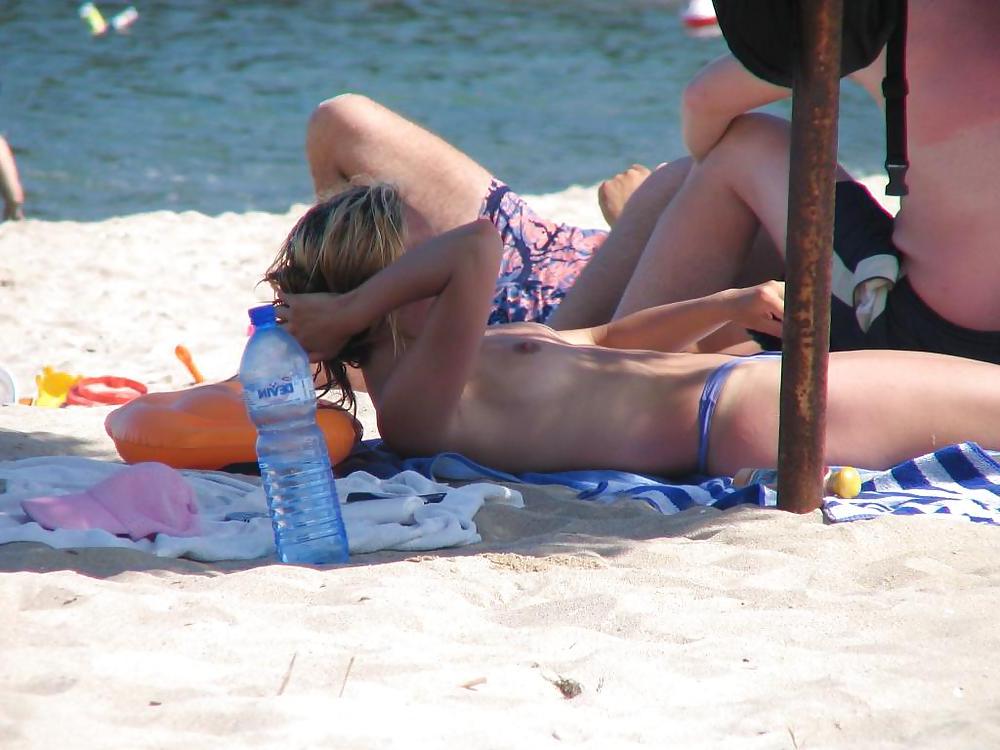 25P Bulgarian Beach Girls from Black Sea